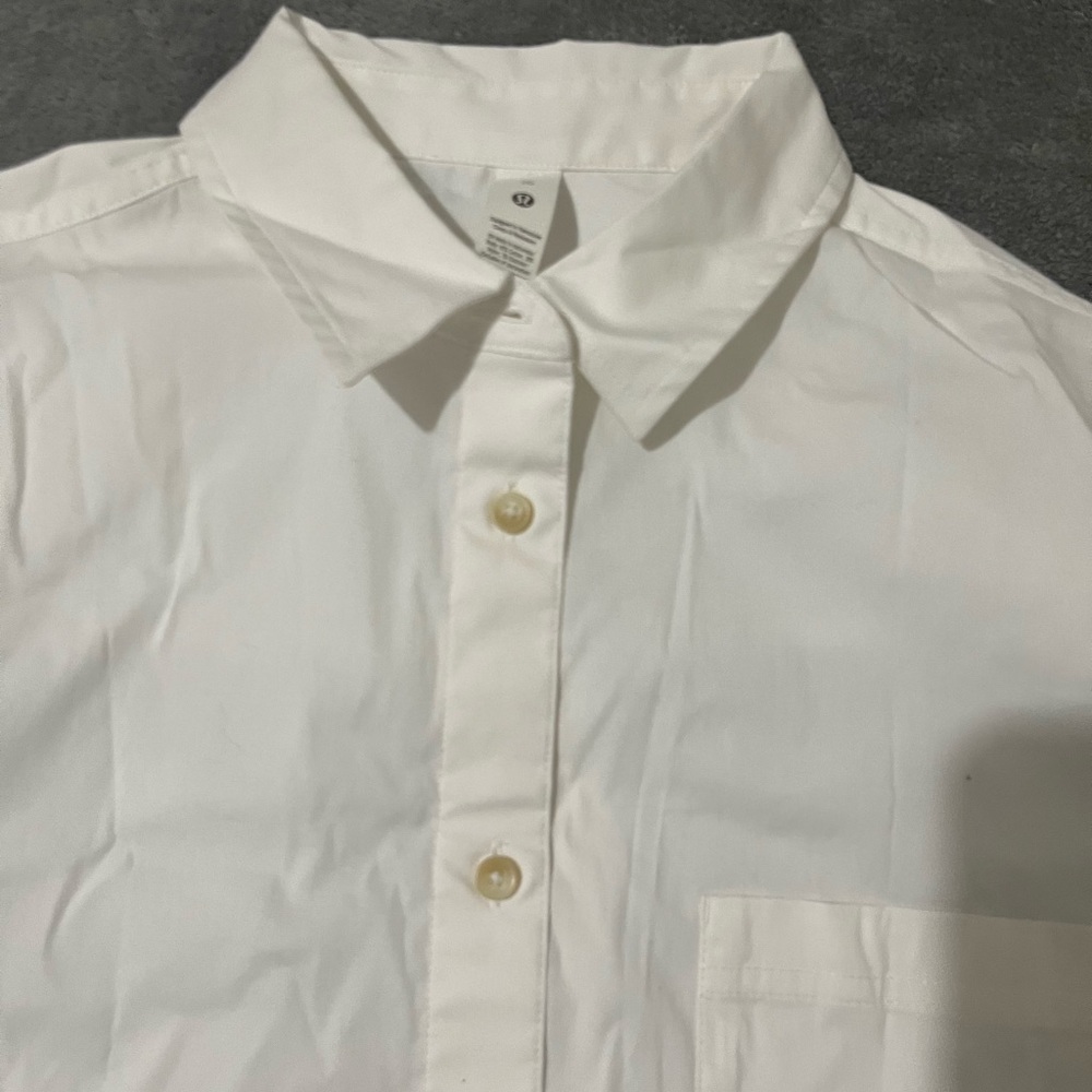 lululemon athletica Men's Crisp White Casual Button-Down Shirt - Picture 3 of 6